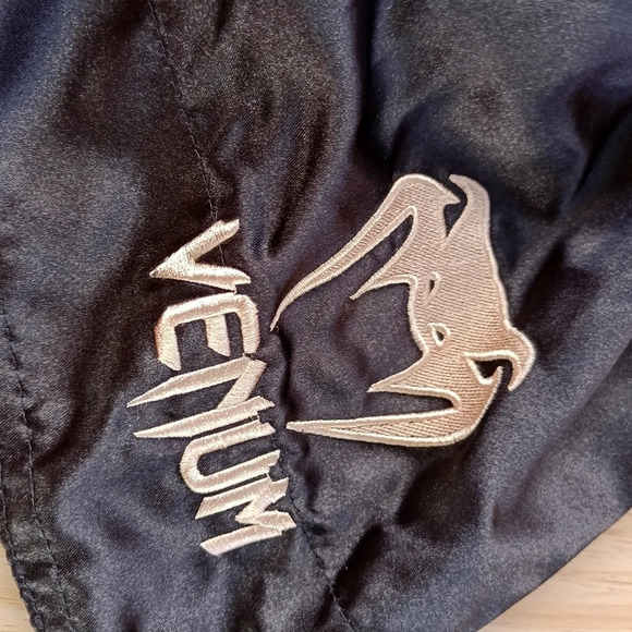 VENUM MUAY THAI SHORTS BLACK ORIGINAL SIZE S EUC - Picture 2 of 9